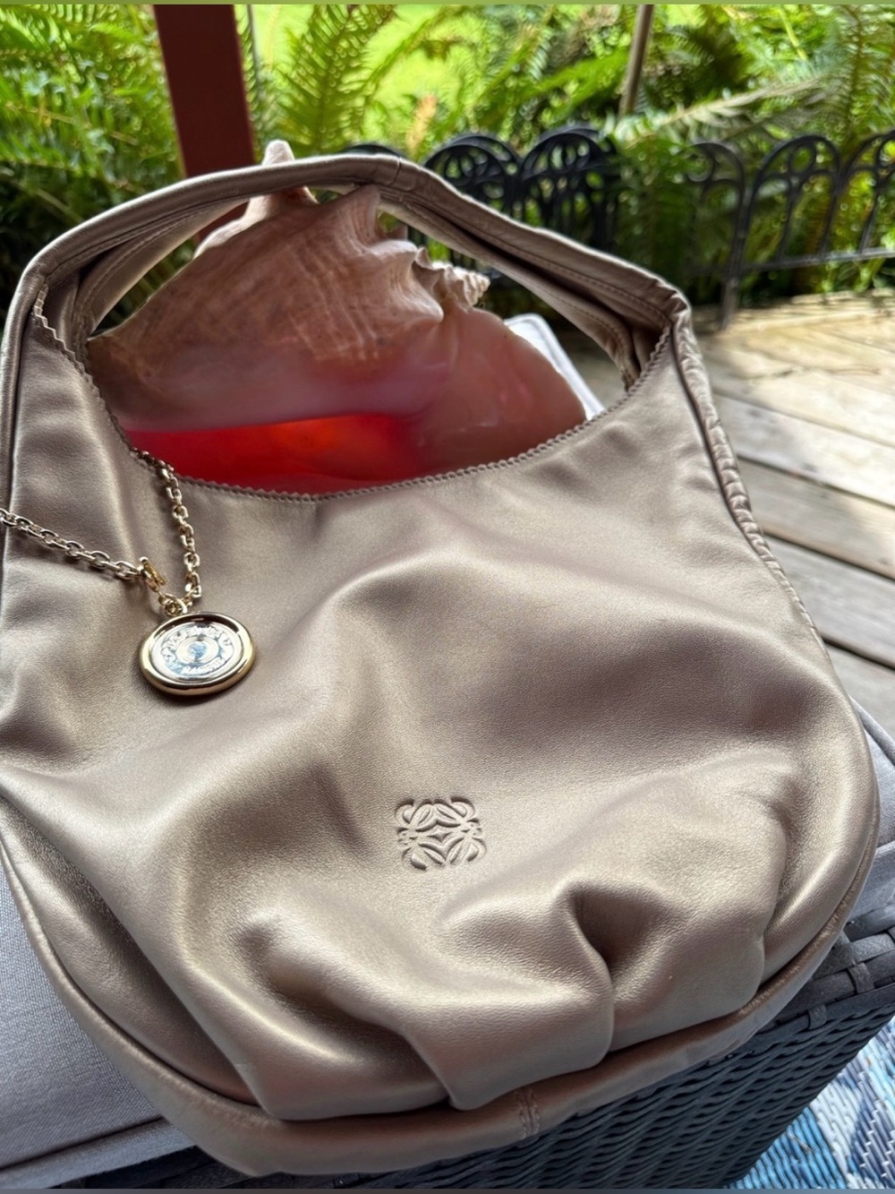 Gorgeous Bag with Matching Bag Charm - Picture 9 of 10